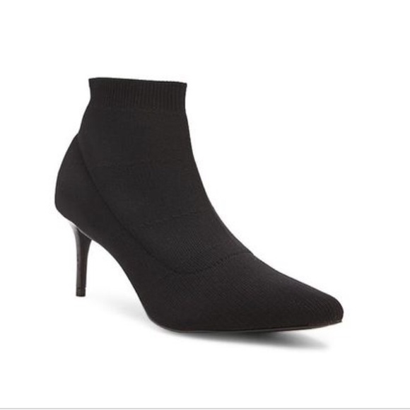 🛍 SALE! Shoe Republic LA Ribbed Knit Ankle Bootie - Picture 1 of 6